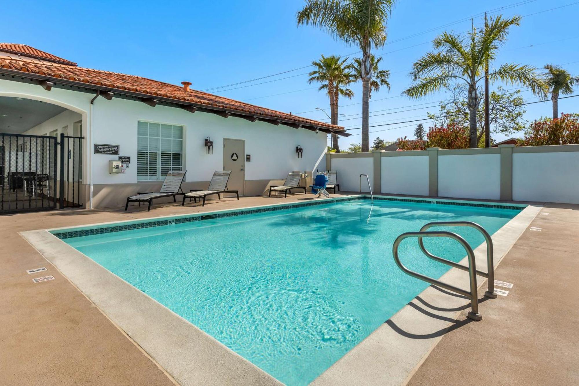 Best Western Plus Capitola By-The-Sea Inn & Suites Exterior foto